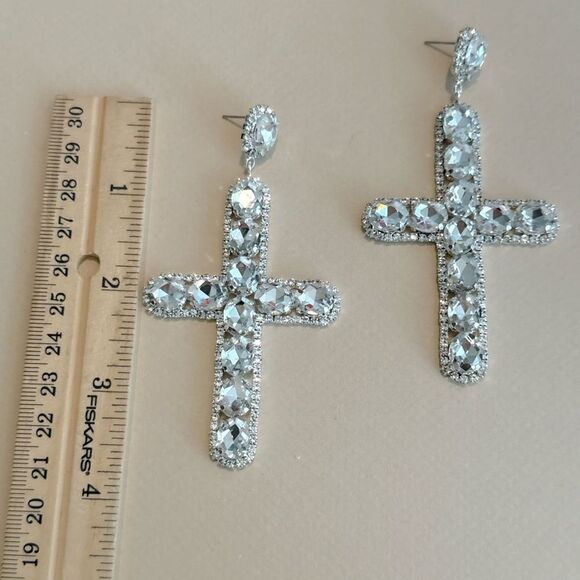 Diamond cross necklace M1025 - Picture 4 of 5